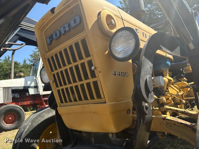 image for item DX3539 Ford 4400 tractor