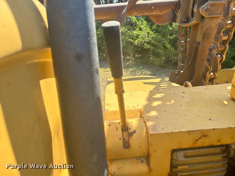 image for item DX3539 Ford 4400 tractor