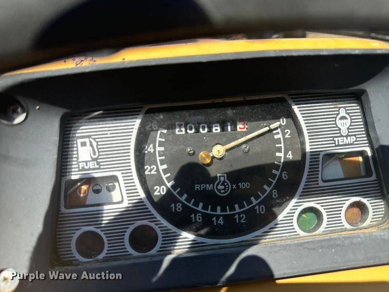 image for item DX3539 Ford 4400 tractor