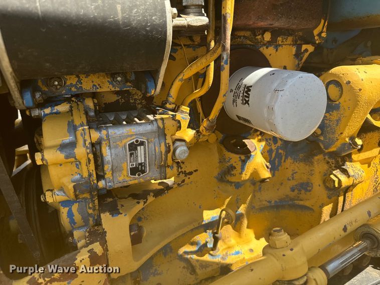 image for item DX3539 Ford 4400 tractor