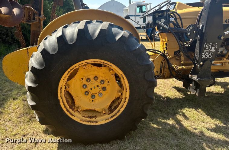 image for item DX3539 Ford 4400 tractor