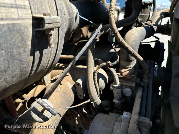 image for item DX3600 1991 Ford L8000 feed mixer truck