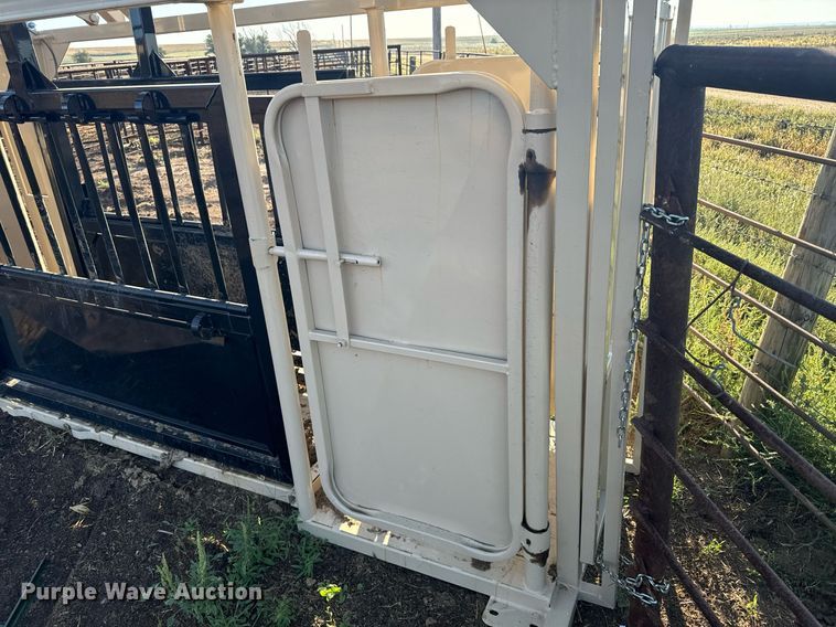 image for item DX3610 Squeeze chute