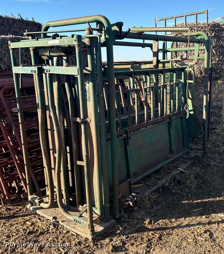 image for item DX3611 Squeeze chute