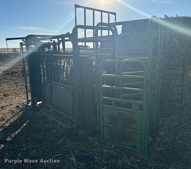 image for item DX3611 Squeeze chute