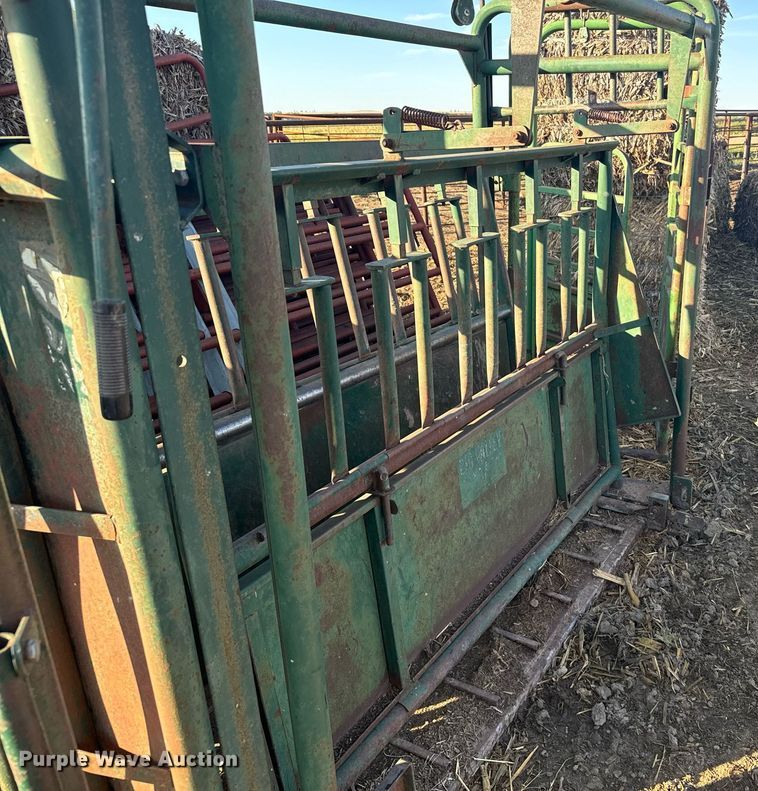 image for item DX3611 Squeeze chute