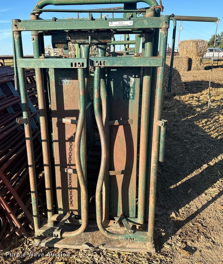 image for item DX3611 Squeeze chute