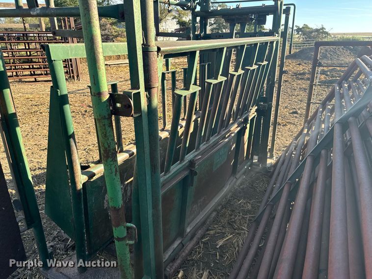 image for item DX3611 Squeeze chute