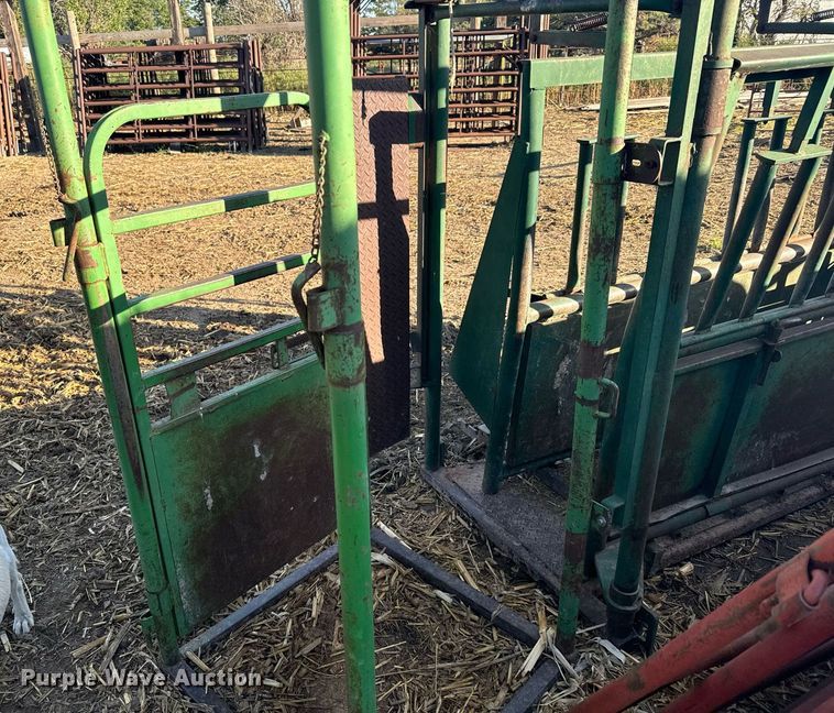 image for item DX3611 Squeeze chute