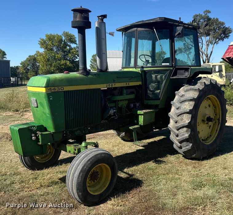 image for item DX3623 1981 John Deere 4430 tractor