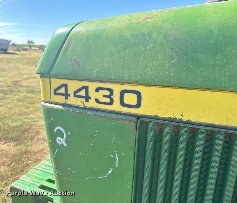 image for item DX3623 1981 John Deere 4430 tractor