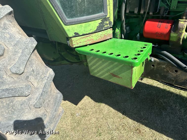 image for item DX3623 1981 John Deere 4430 tractor