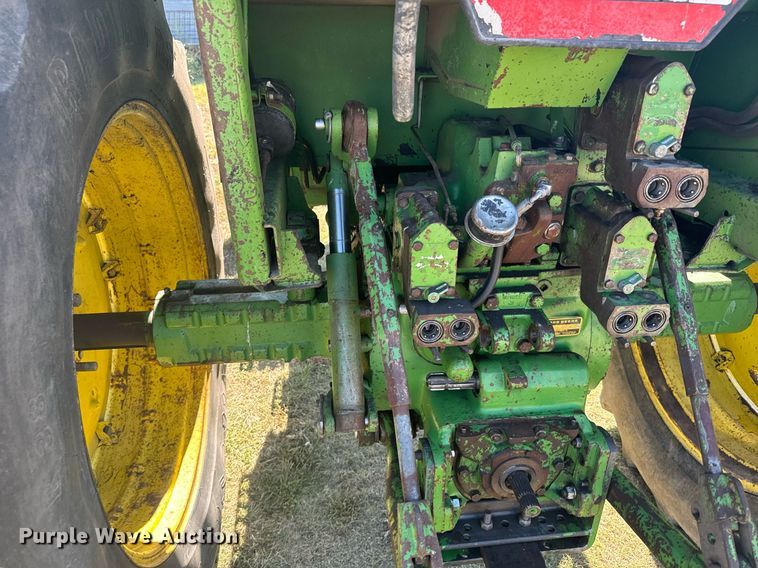 image for item DX3623 1981 John Deere 4430 tractor