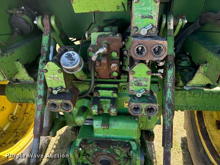 image for item DX3623 1981 John Deere 4430 tractor