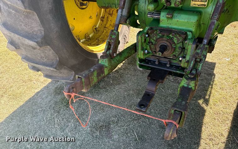 image for item DX3623 1981 John Deere 4430 tractor