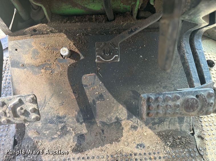 image for item DX3623 1981 John Deere 4430 tractor