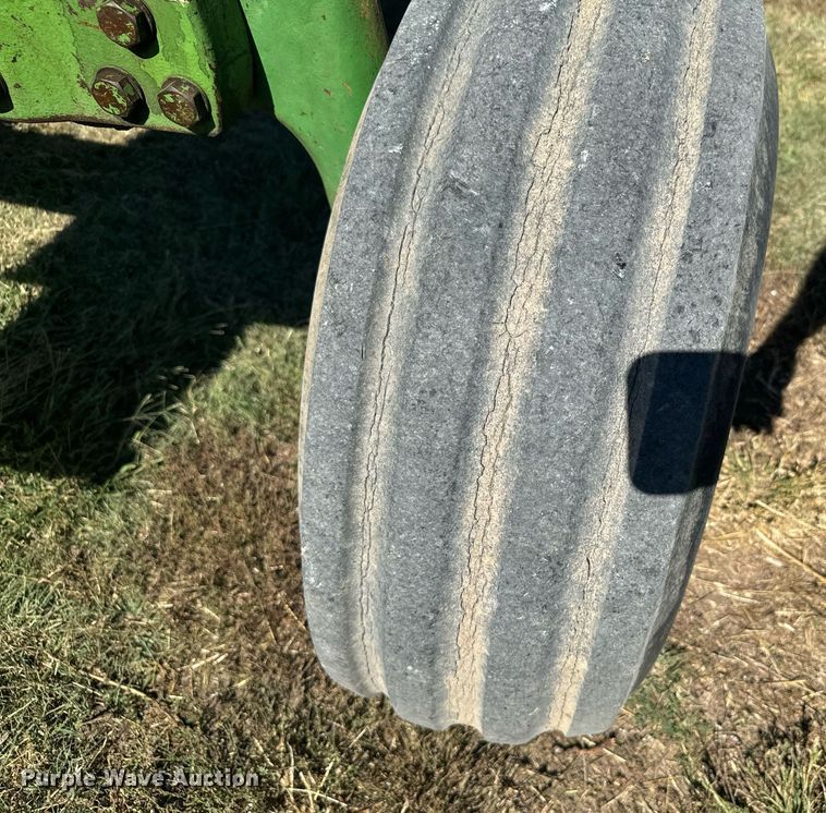 image for item DX3623 1981 John Deere 4430 tractor