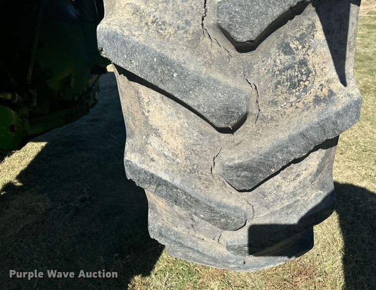 image for item DX3623 1981 John Deere 4430 tractor