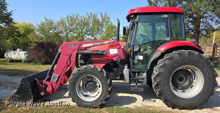 image for item EE7823 2003 Case 90 MFWD tractor