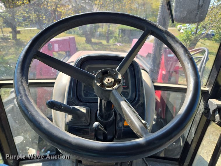 image for item EE7823 2003 Case 90 MFWD tractor