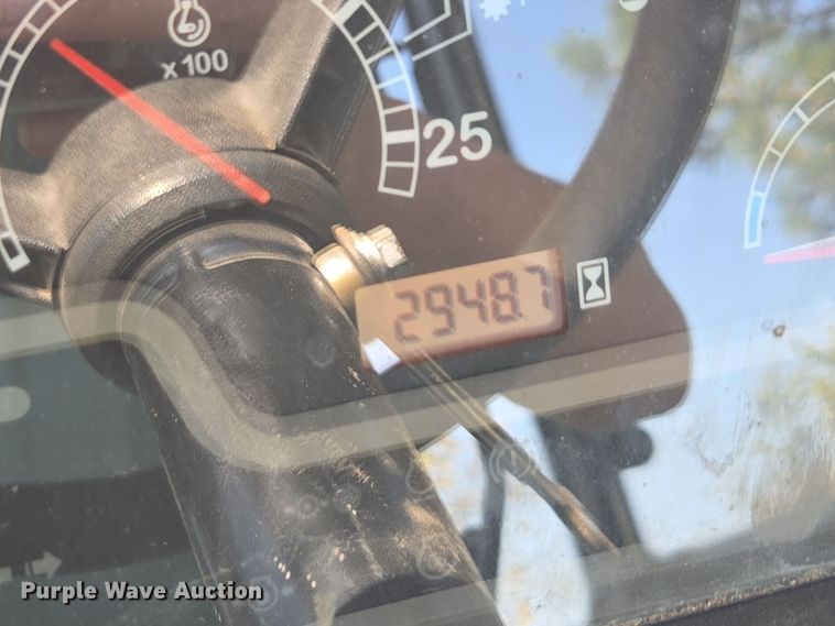 image for item EE7823 2003 Case 90 MFWD tractor