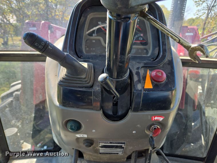 image for item EE7823 2003 Case 90 MFWD tractor