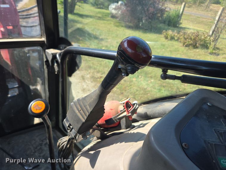 image for item EE7823 2003 Case 90 MFWD tractor