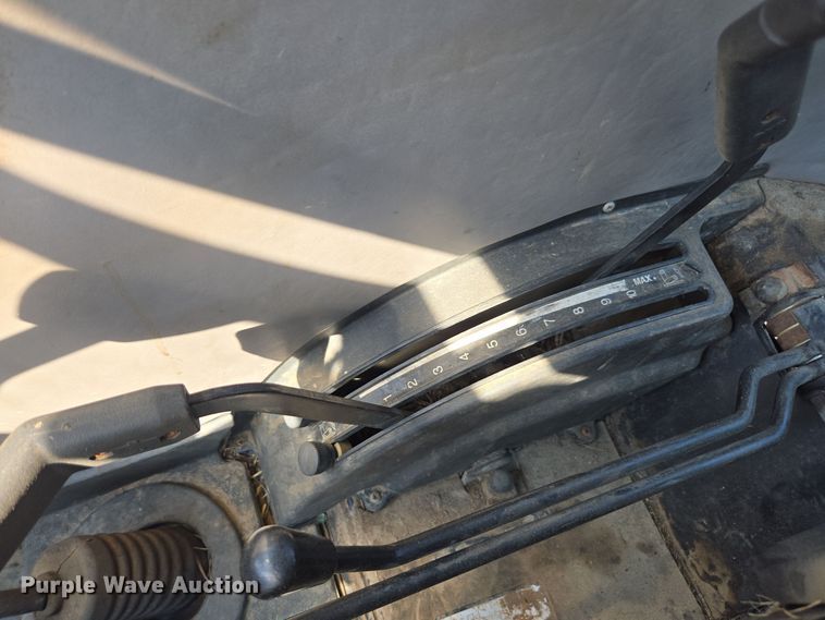 image for item EE7823 2003 Case 90 MFWD tractor