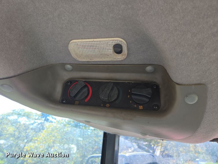 image for item EE7823 2003 Case 90 MFWD tractor