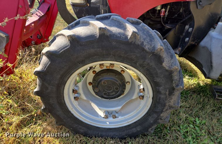 image for item EE7823 2003 Case 90 MFWD tractor