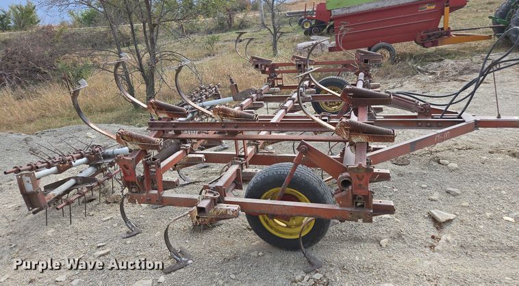 image for item EE7825 International Harvester 45 Cultivator field cultivator