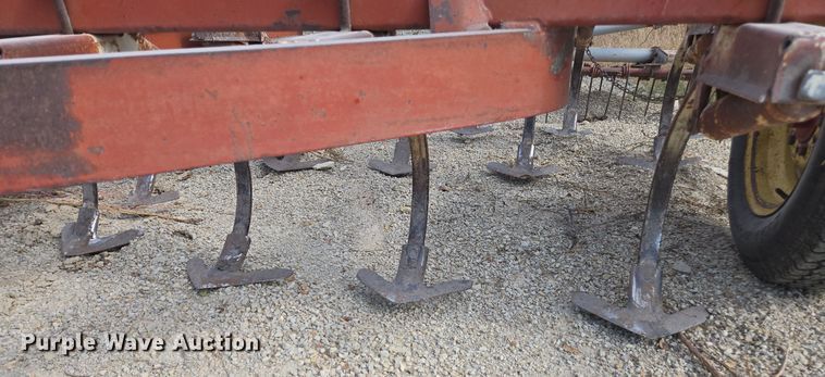 image for item EE7825 International Harvester 45 Cultivator field cultivator