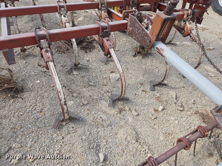 image for item EE7825 International Harvester 45 Cultivator field cultivator