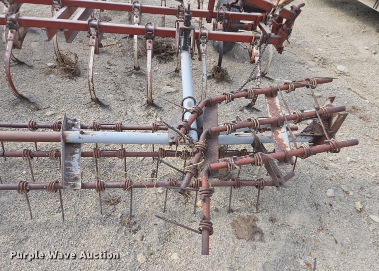 image for item EE7825 International Harvester 45 Cultivator field cultivator