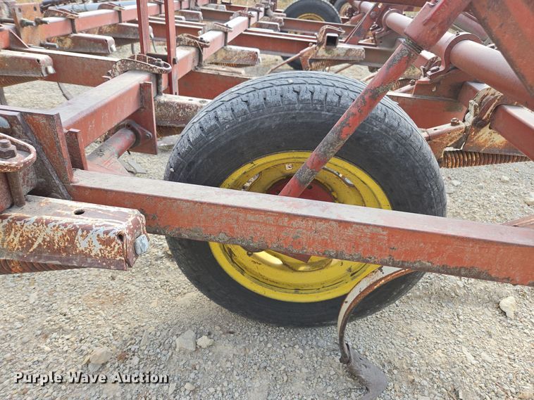 image for item EE7825 International Harvester 45 Cultivator field cultivator