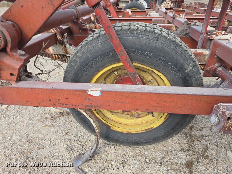 image for item EE7825 International Harvester 45 Cultivator field cultivator