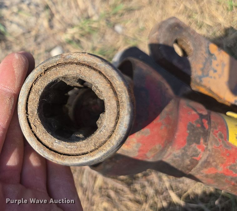 image for item EE7826 Kelly Ryan Feed-R-Wagon feed mixer