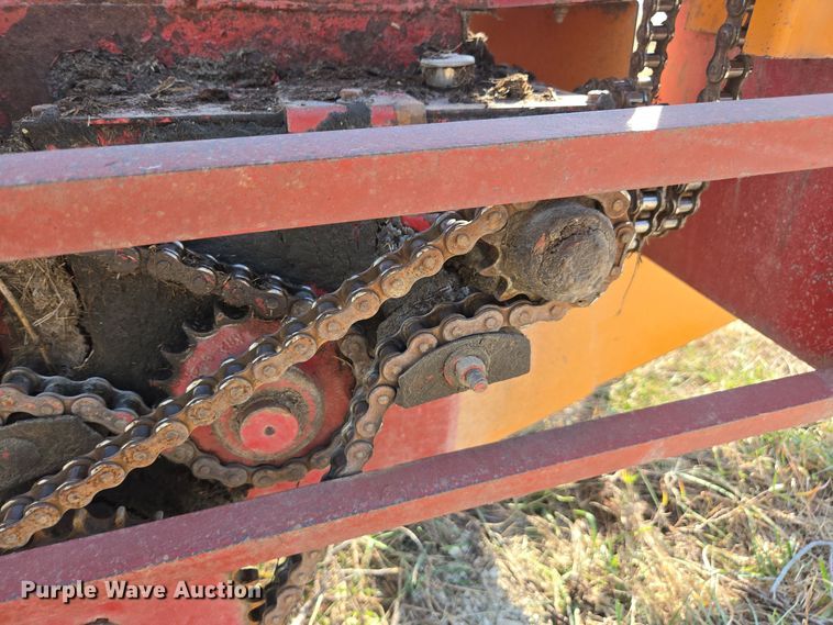 image for item EE7826 Kelly Ryan Feed-R-Wagon feed mixer