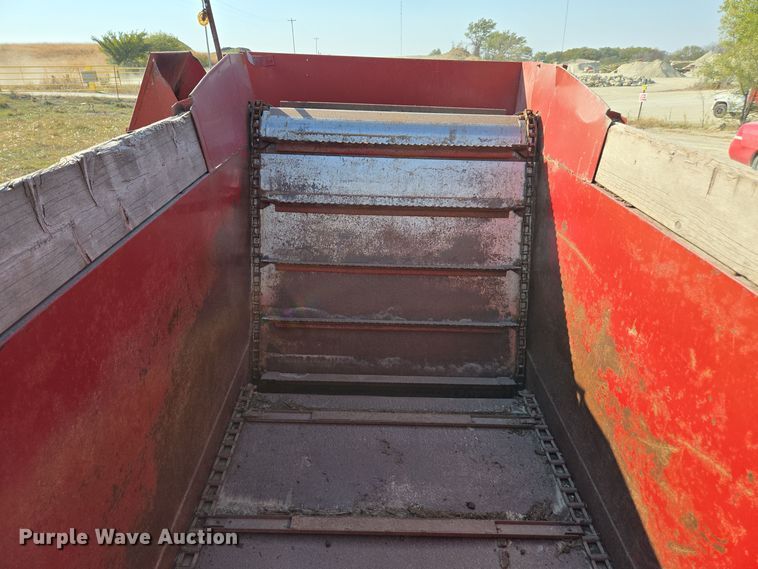 image for item EE7826 Kelly Ryan Feed-R-Wagon feed mixer