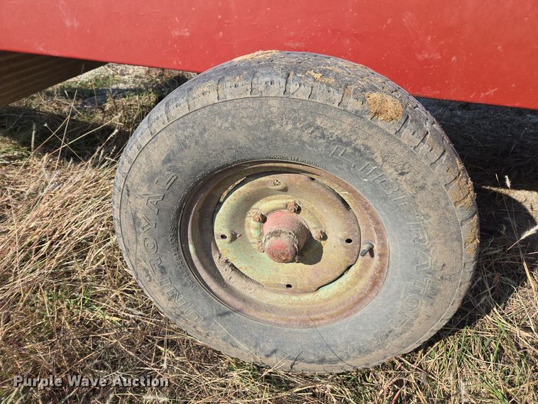 image for item EE7826 Kelly Ryan Feed-R-Wagon feed mixer