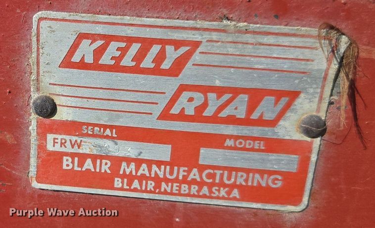 image for item EE7826 Kelly Ryan Feed-R-Wagon feed mixer