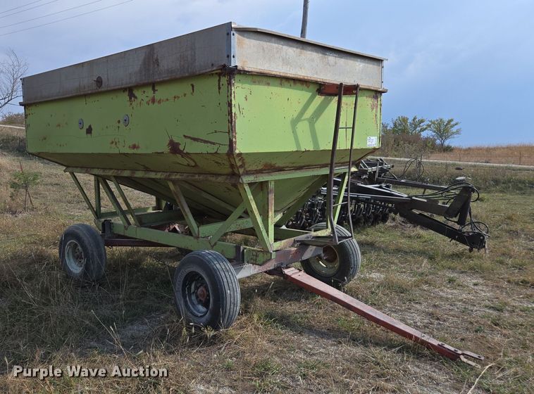 image for item EE7827 Parker gravity wagon