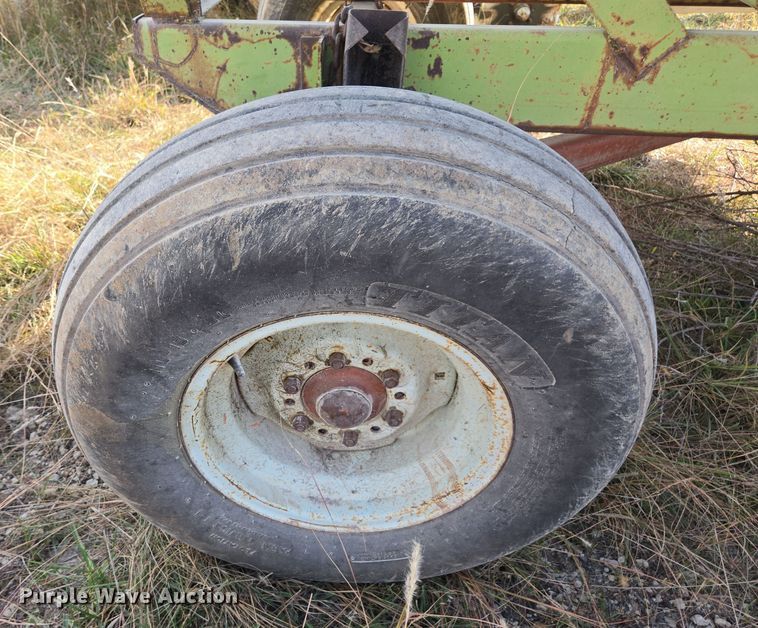 image for item EE7827 Parker gravity wagon