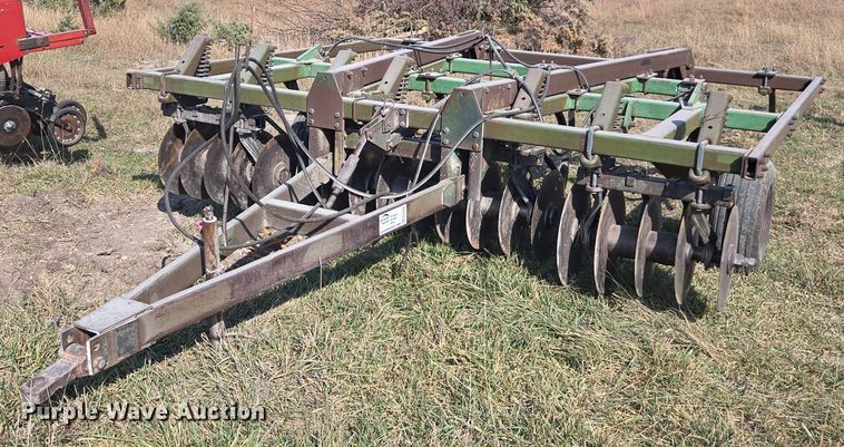 image for item EE7829 John Deere 712 disk ripper