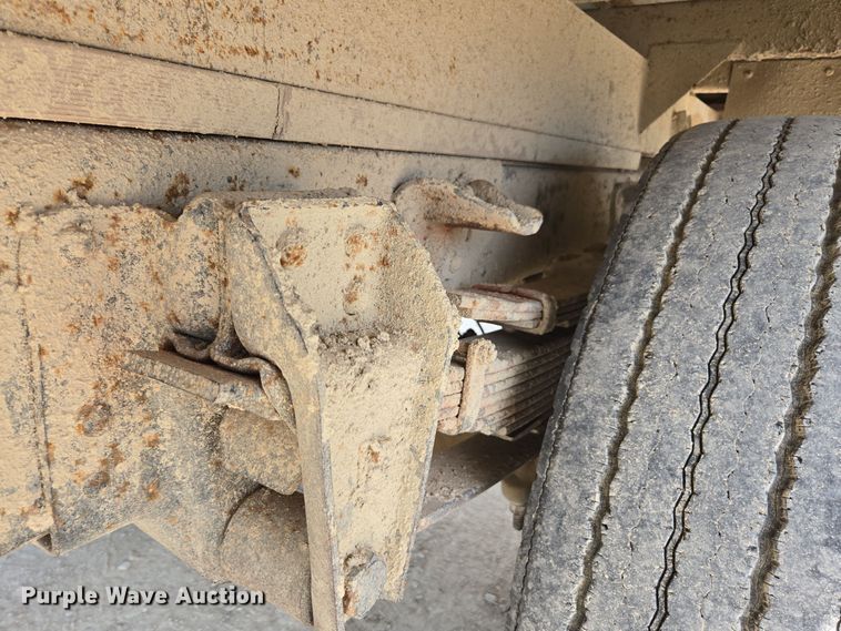 image for item EE7830 1976 Chevrolet C65 grain truck