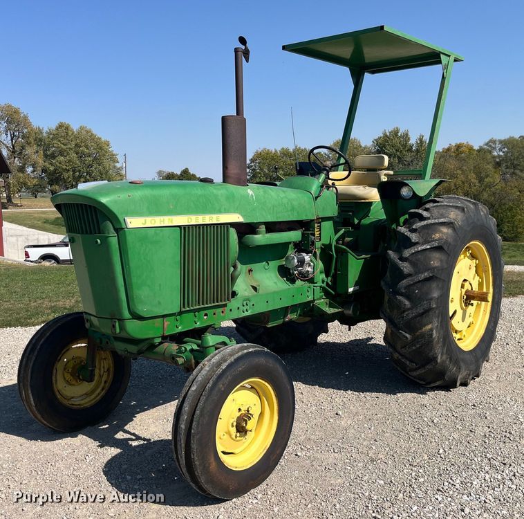 image for item EH2841 1971 John Deere 4020 tractor