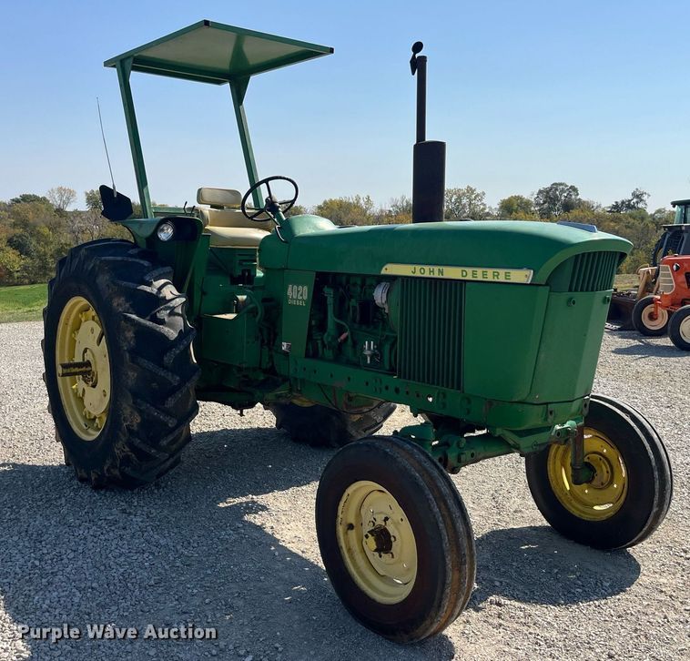 image for item EH2841 1971 John Deere 4020 tractor