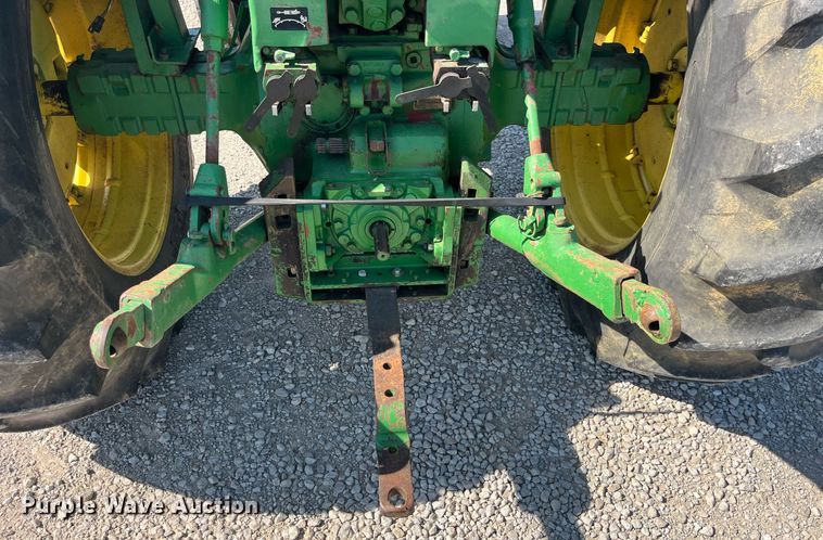 image for item EH2841 1971 John Deere 4020 tractor