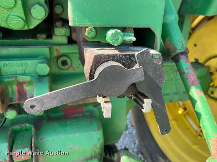 image for item EH2841 1971 John Deere 4020 tractor