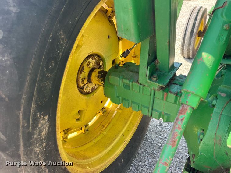 image for item EH2841 1971 John Deere 4020 tractor